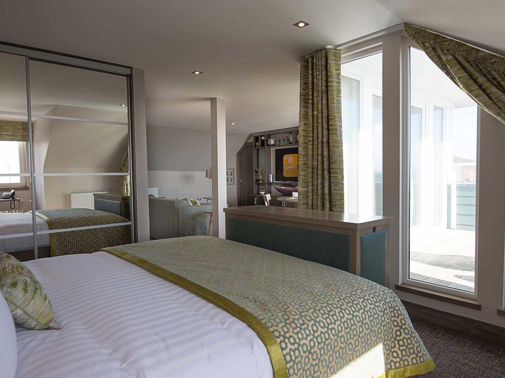 Hotel The Waterside