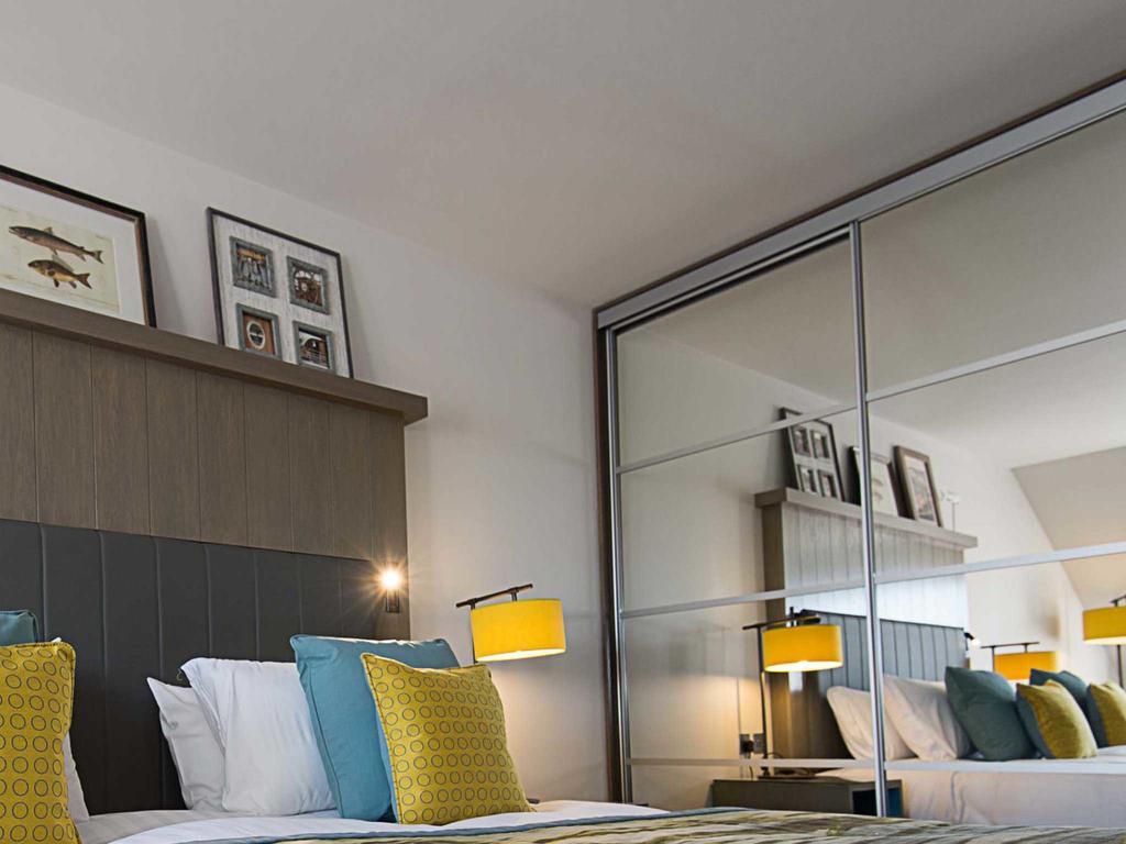 The Waterside 4*